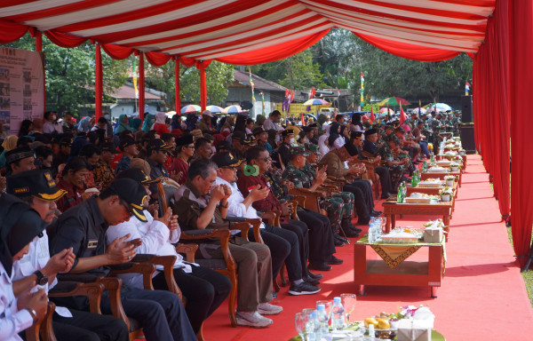 TMMD Sukses: Jendral TNI Dr. Dudung Abdurachman Kunjungi Desa Panca Jaya, Muara Kaman 