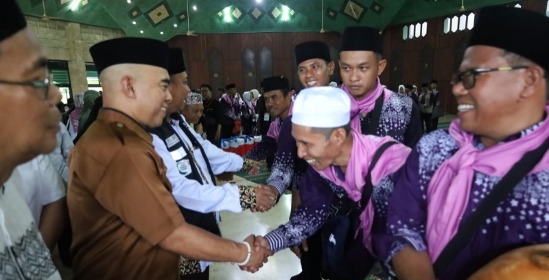 Calon Jamaah Haji Kukar Gelombang I Berangkat ke Tanah Suci, Ini Harapan Pemkab