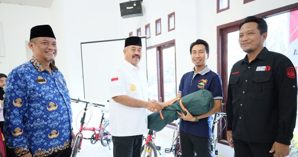 Dukung Pengembangan Wisata, Bupati Kukar Serahkan Bantuan untuk Pokdarwis