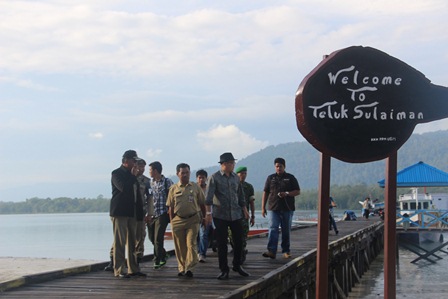 Pariwisata Sebagai Syi'ar Dakwah, Bukan Menguatkan Cengkeraman Kapitalis 