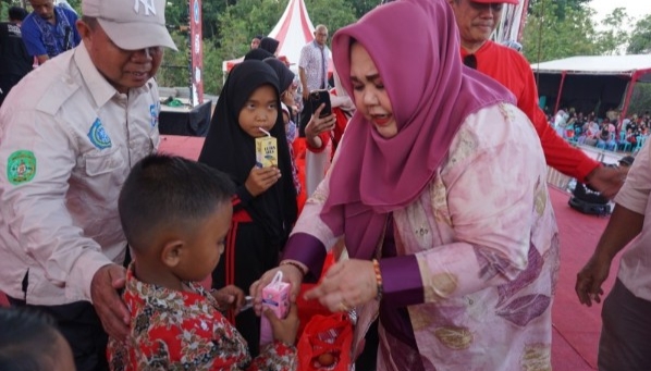 Gerakan Minum Susu dan Makan Telur Meriahkan Peringatan HKG Ke-51 PKK Kukar