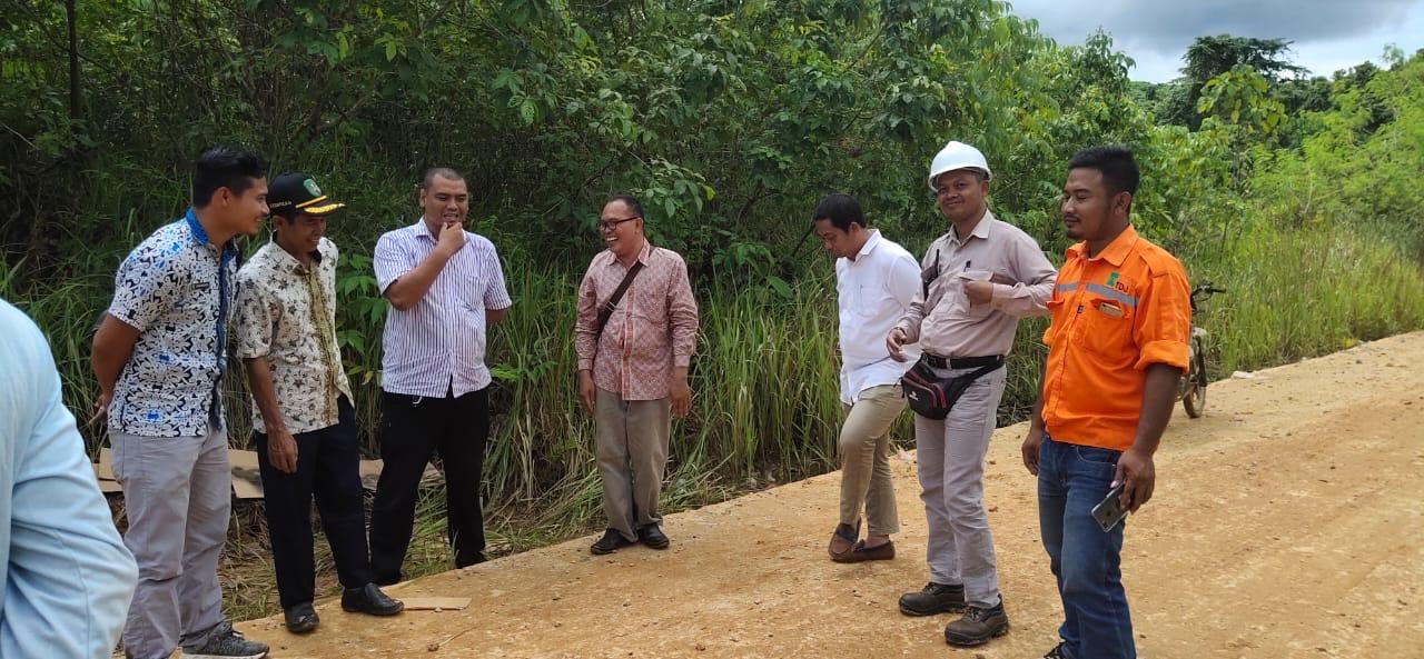 Pemkab Kutim Perintahkan Perusahaan Perbaiaki Jalan Rusak Menuju Desa Mata Air